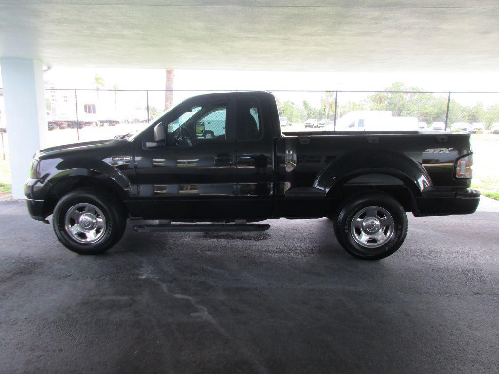 2005 Ford F150 - $6,900
