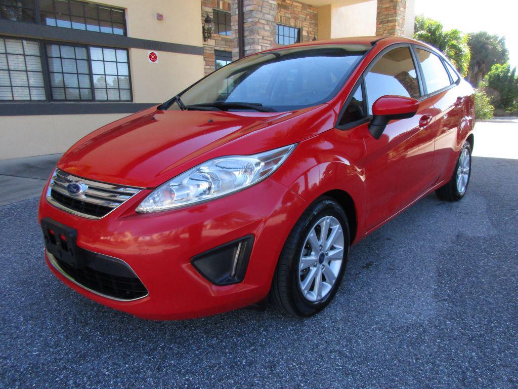2012 Ford Fiesta - $5,900