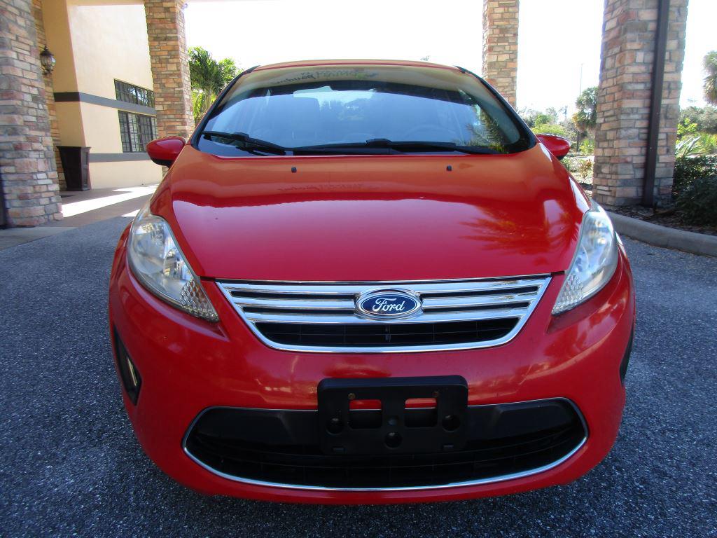2012 Ford Fiesta - $5,900