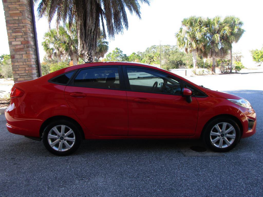 2012 Ford Fiesta - $5,900
