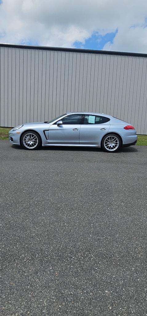 2014 Porsche Panamera 4S photo