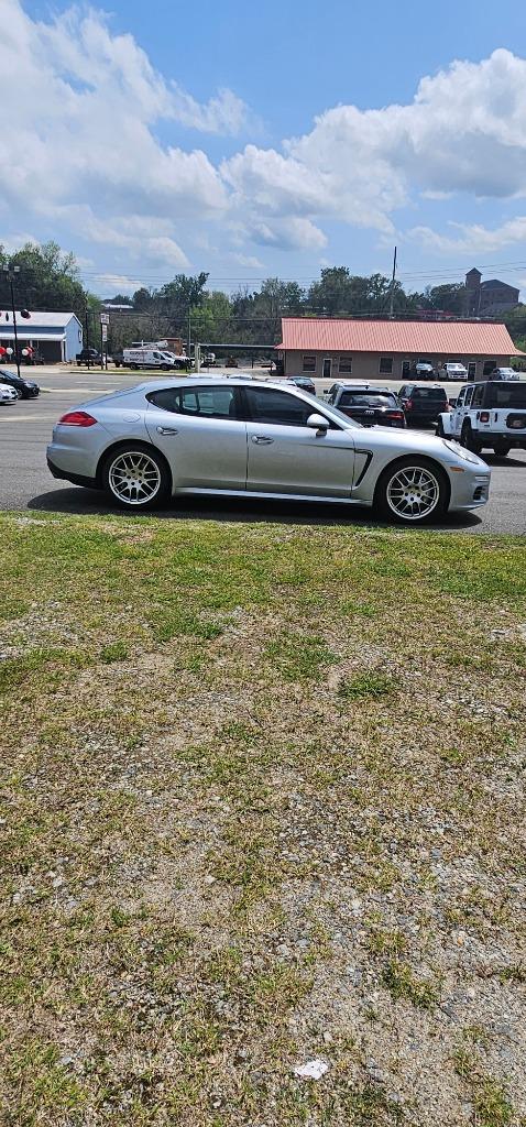 2014 Porsche Panamera 4S photo