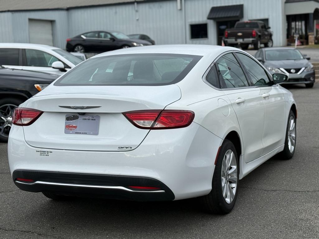 2015 Chrysler 200 - $11,900