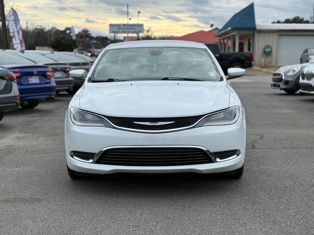2015 Chrysler 200 - $11,900