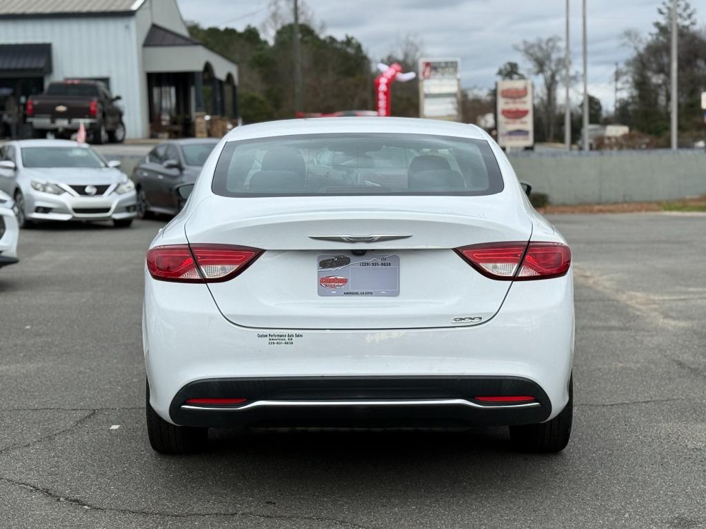 2015 Chrysler 200 - $11,900