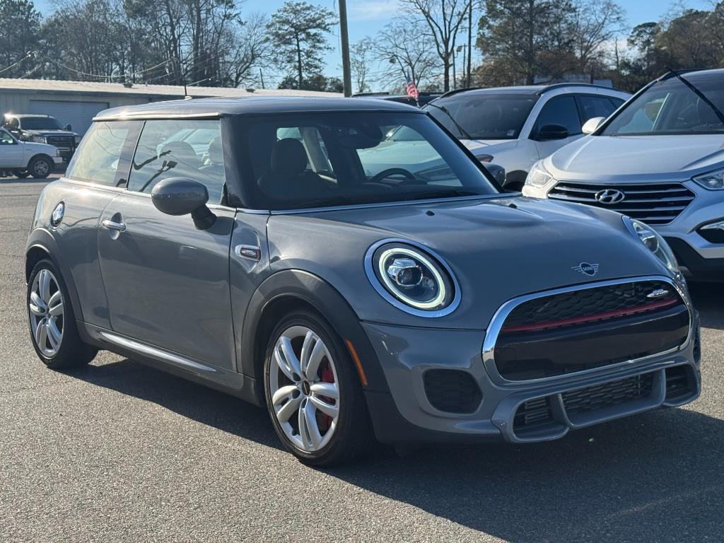 2021 MINI Hardtop - $26,400