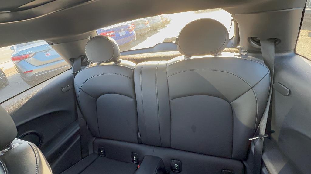 2021 MINI Hardtop - $26,400