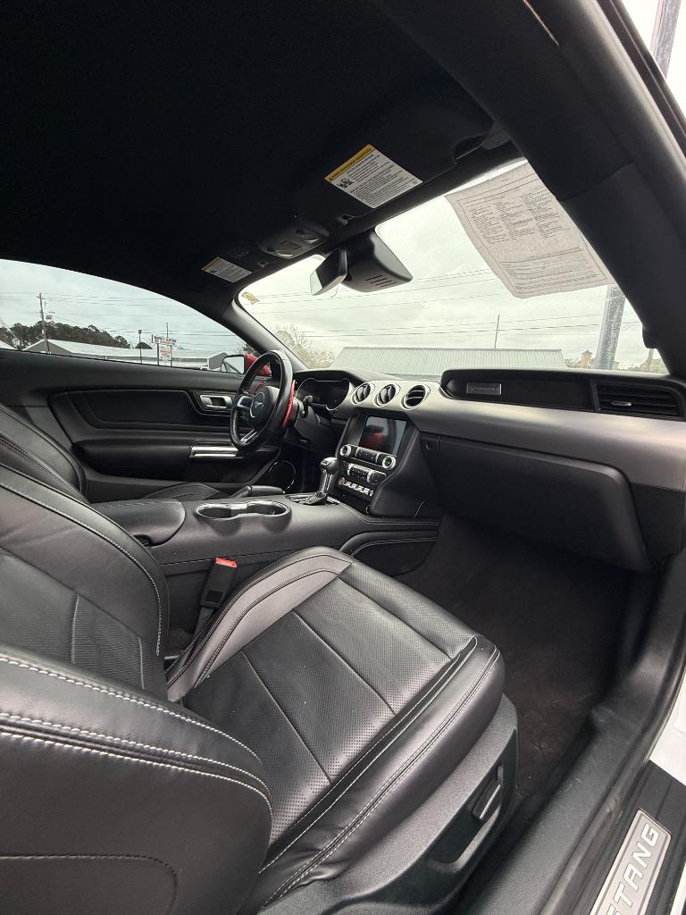 2022 Ford Mustang - $23,025