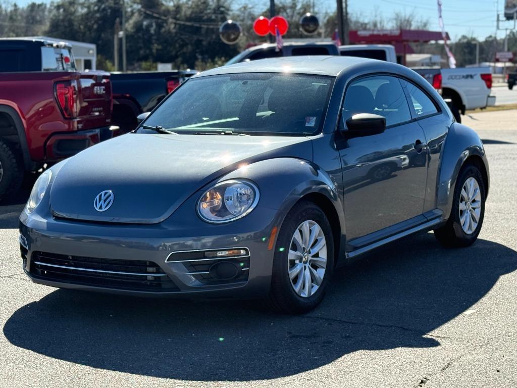 2018 Volkswagen Beetle - $20,625