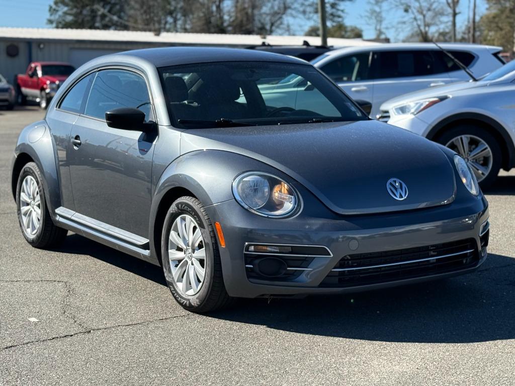 2018 Volkswagen Beetle - $20,625