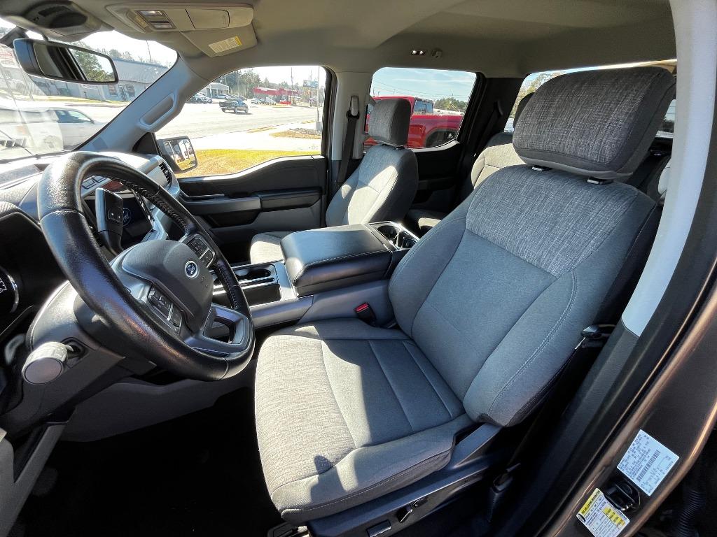View vehicle photo 6
