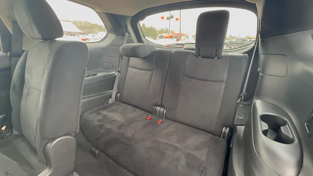 2015 Nissan Pathfinder - $8,995