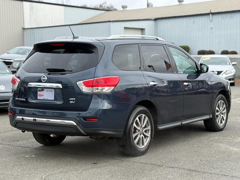 2015 Nissan Pathfinder - $8,995
