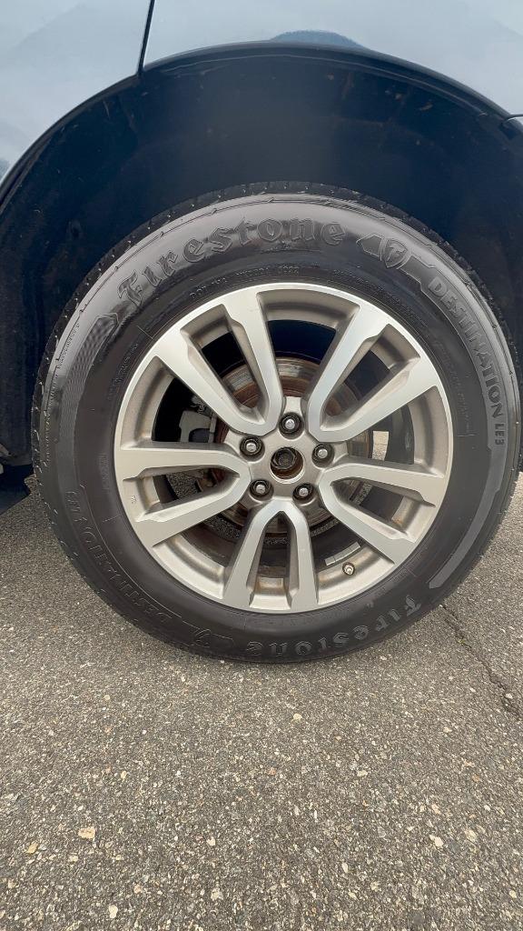 2015 Nissan Pathfinder - $8,995