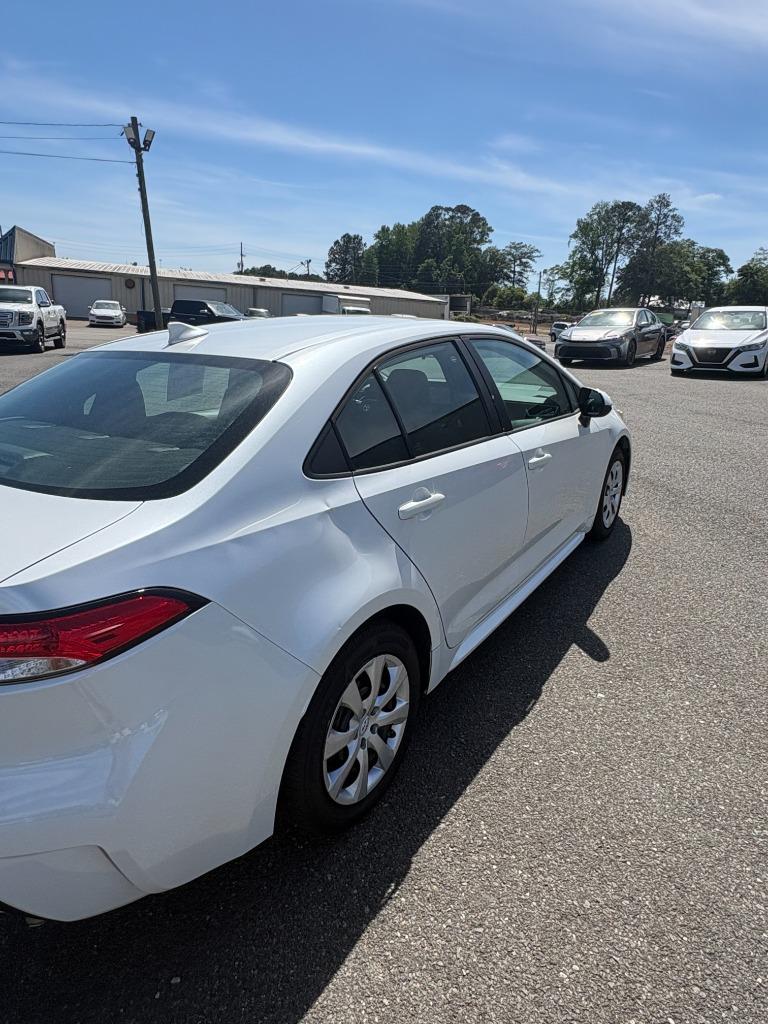 2022 Toyota Corolla - $18,150