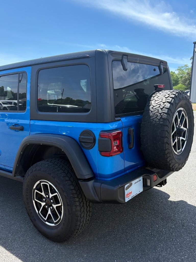2024 Jeep Wrangler - $39,675