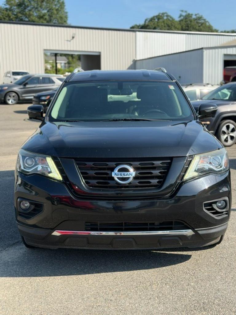 2017 Nissan Pathfinder - $9,899
