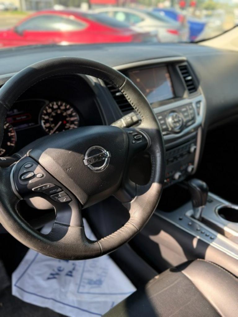 2017 Nissan Pathfinder - $9,899