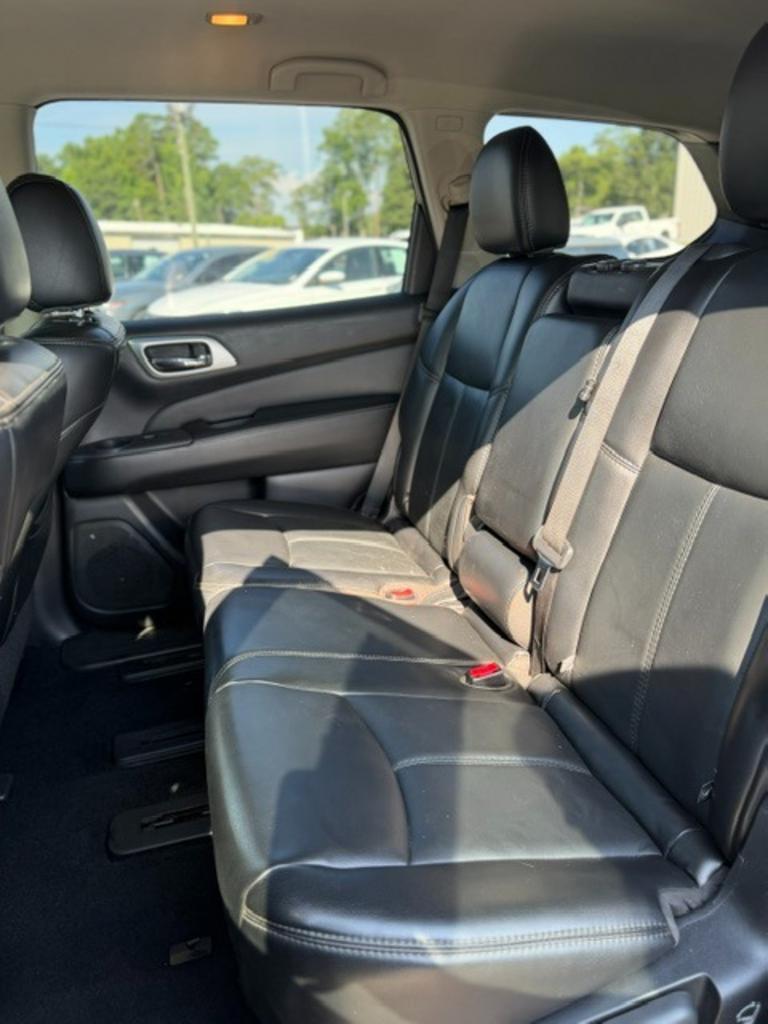 2017 Nissan Pathfinder - $9,899
