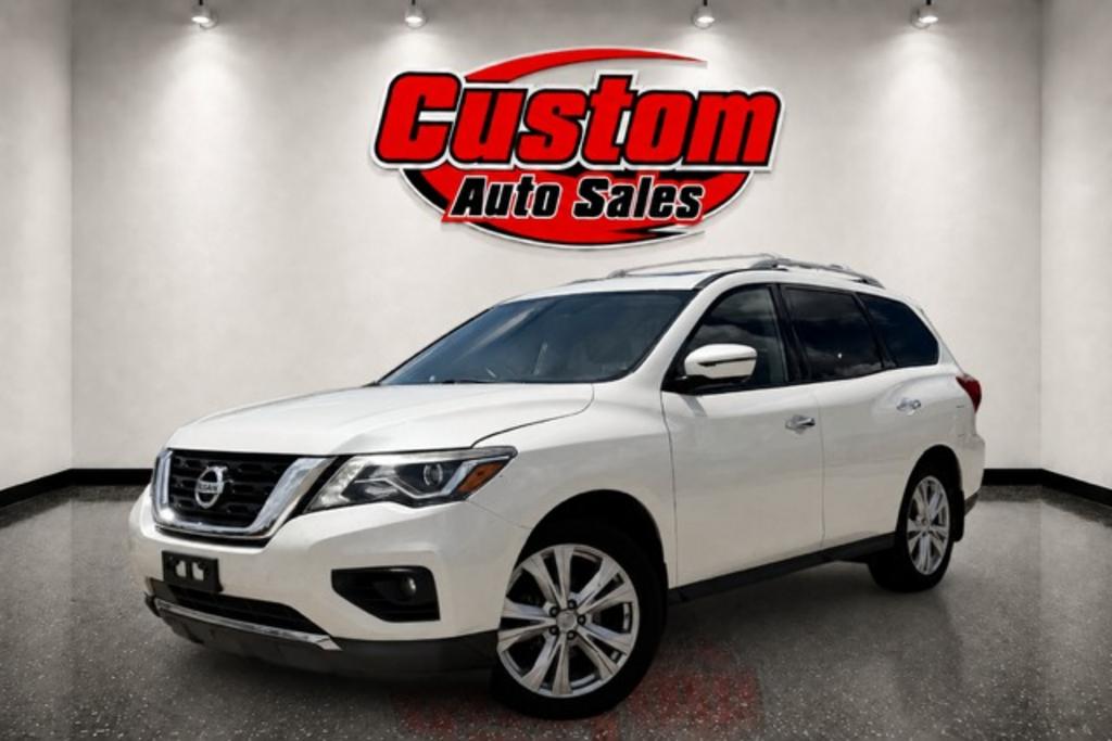 White 2018 Nissan Pathfinder SUV / Crossover Four-Wheel Drive Automatic