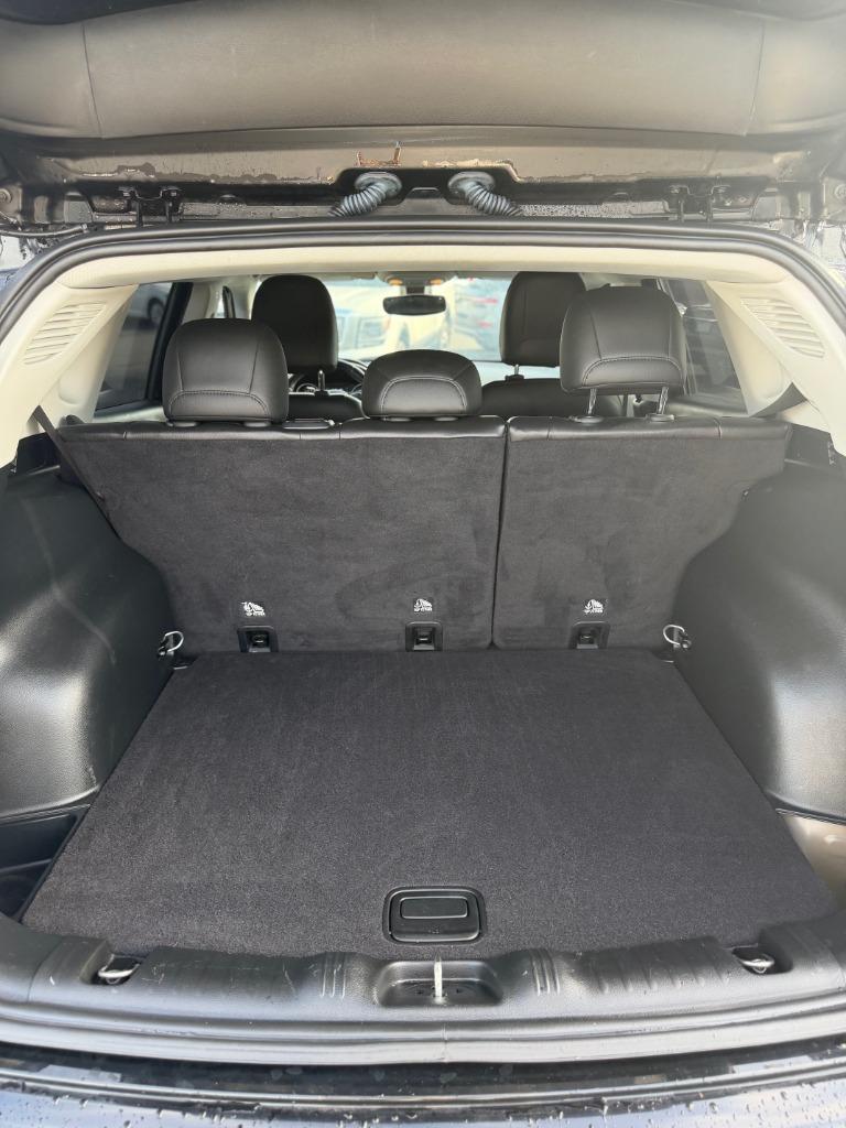 2020 Jeep Compass - $17,900