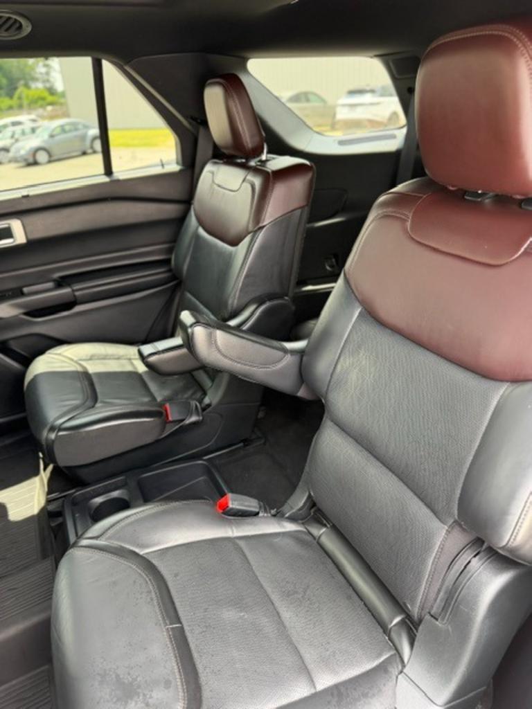 2020 Ford Explorer - $26,275