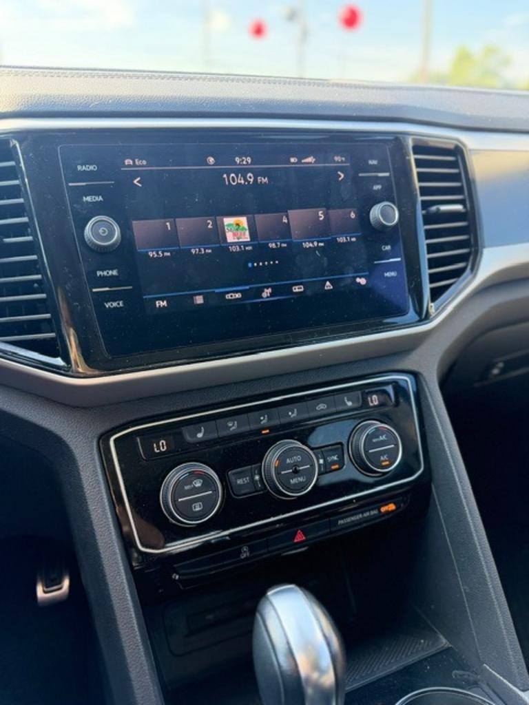 2022 Volkswagen Atlas - $24,875