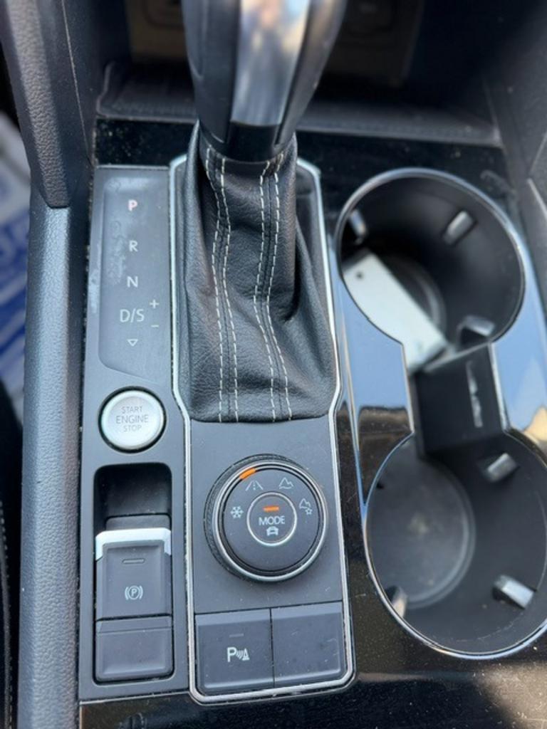 2022 Volkswagen Atlas - $24,875