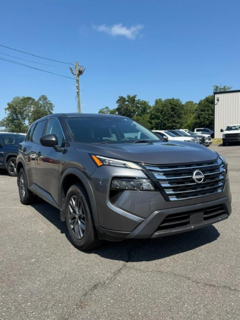 2024 Nissan Rogue - $21,975