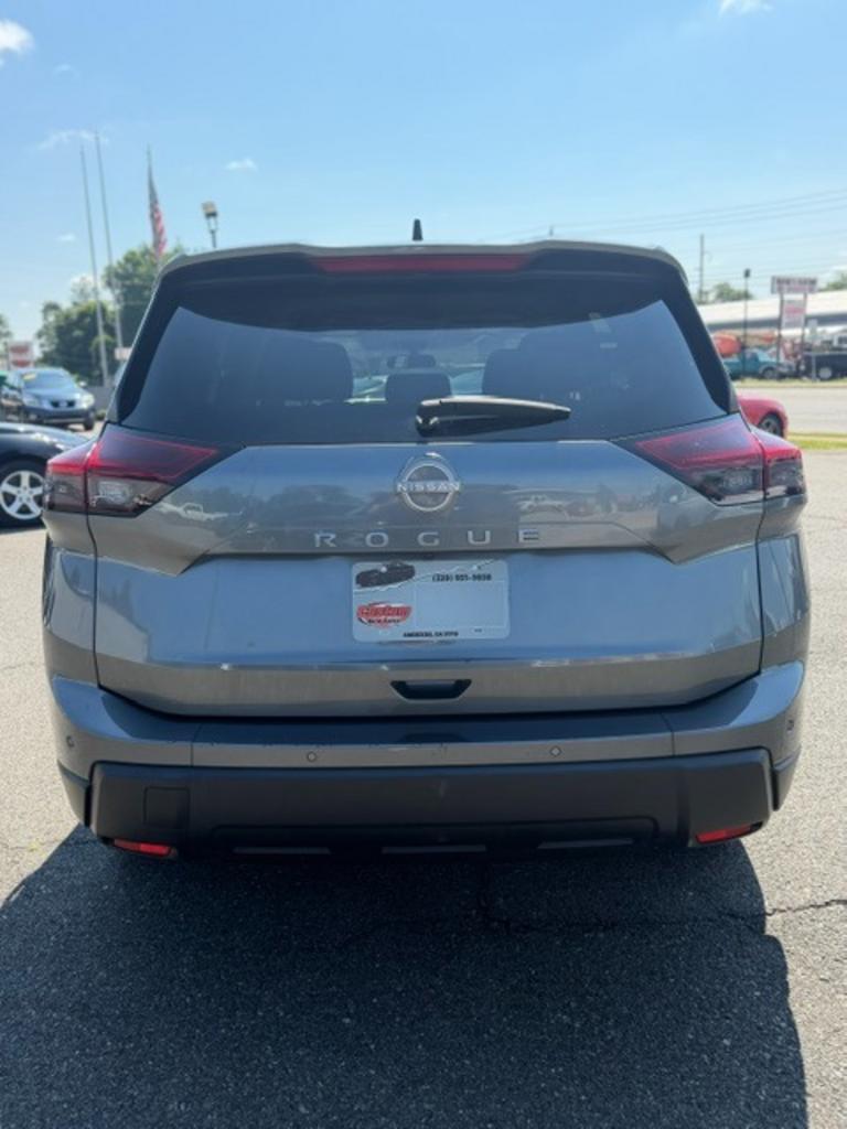 2024 Nissan Rogue - $21,975