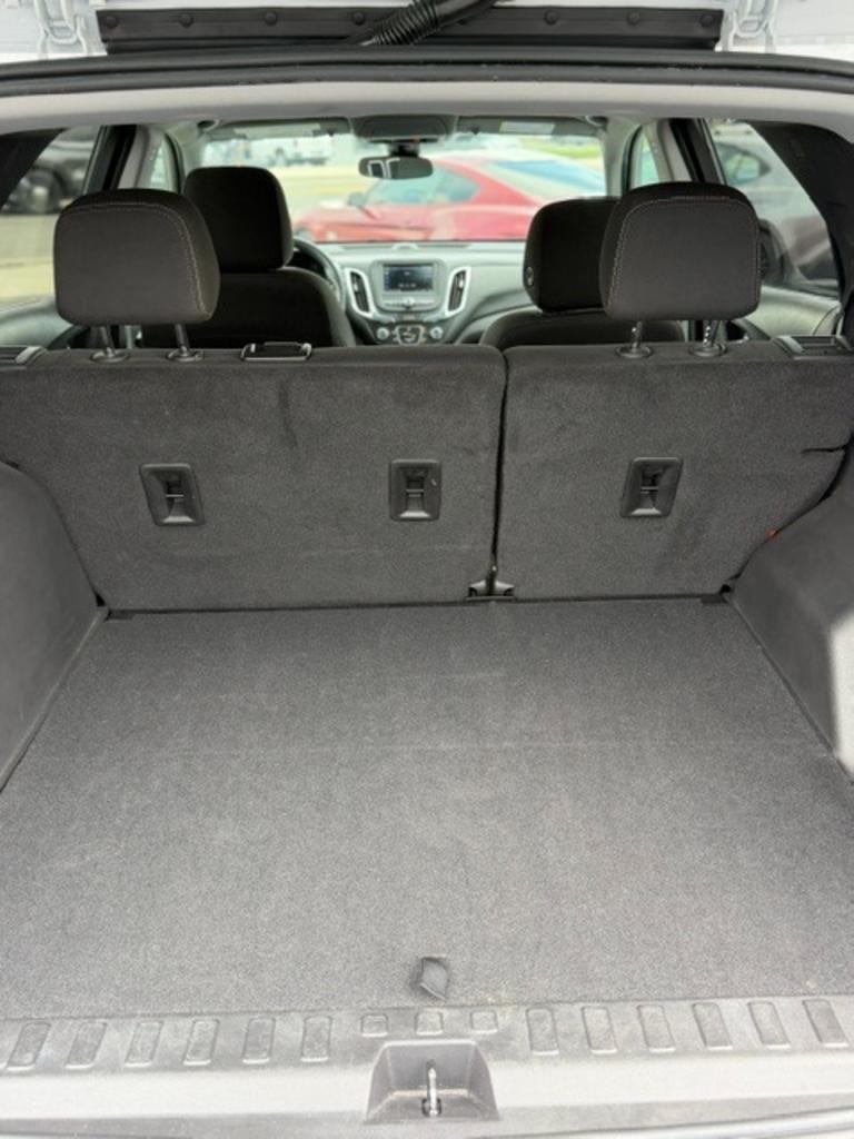 2022 Chevrolet Equinox - $16,950