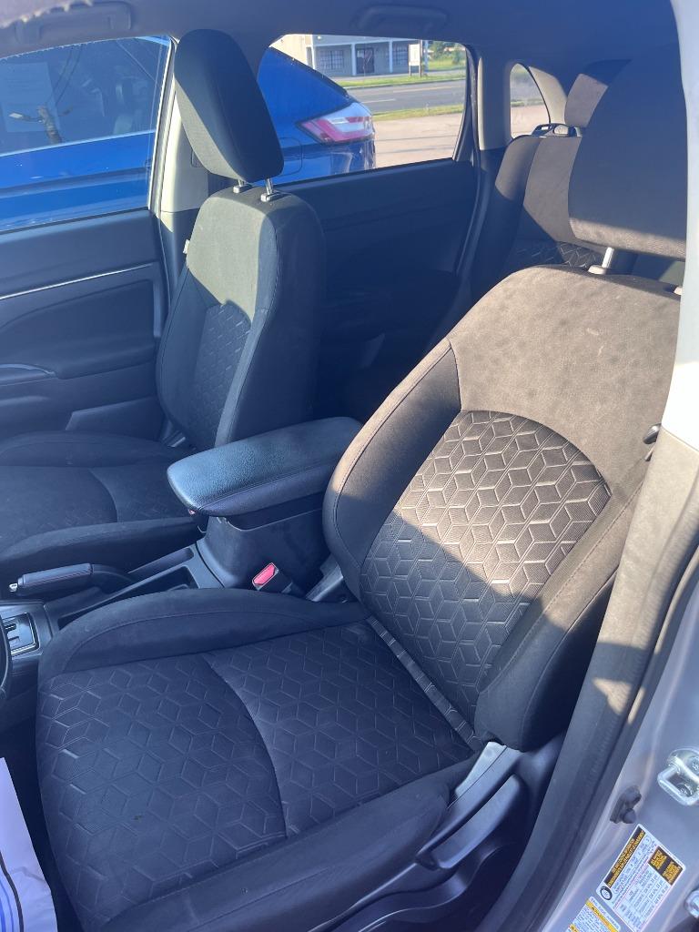 2024 Mitsubishi Outlander - $16,400
