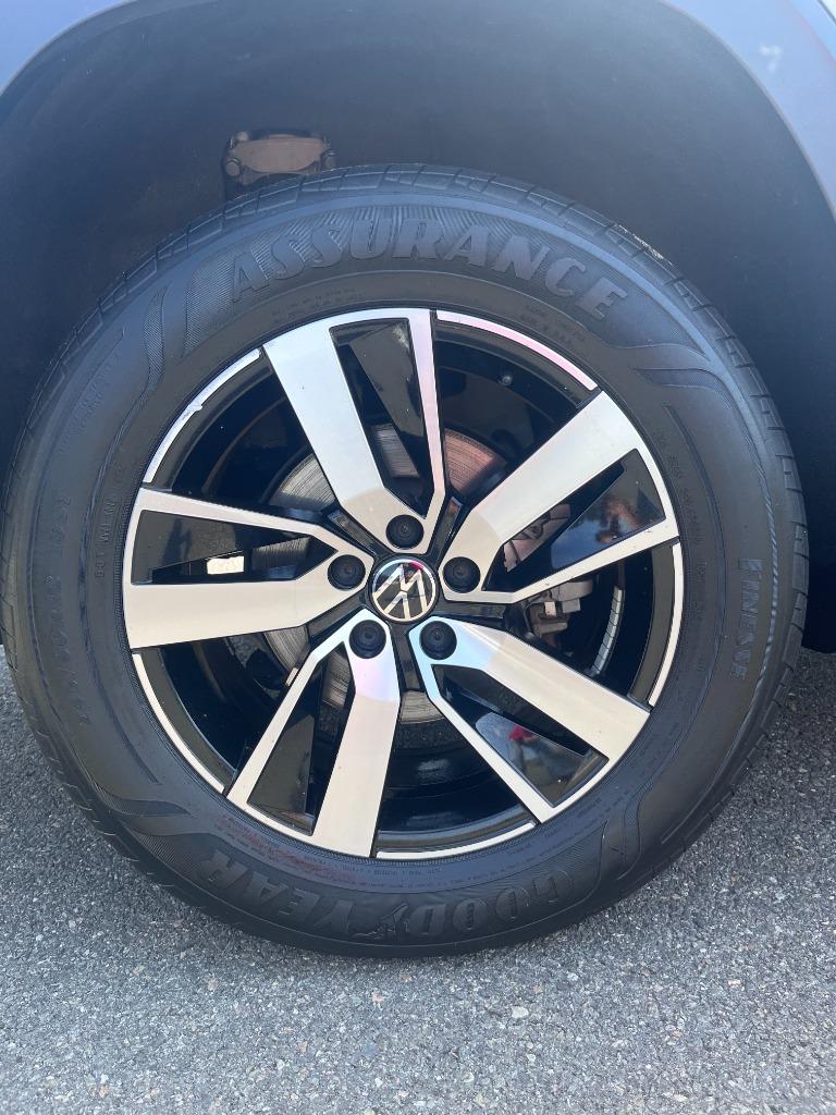 2022 Volkswagen Atlas - $19,975