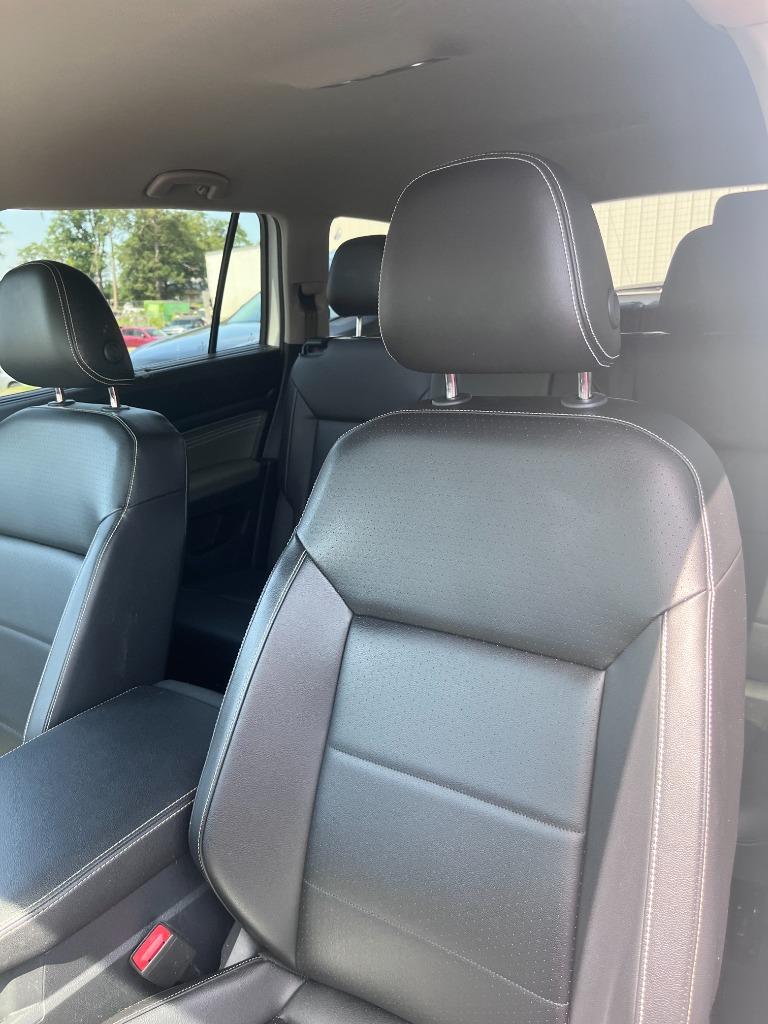2022 Volkswagen Atlas - $19,975