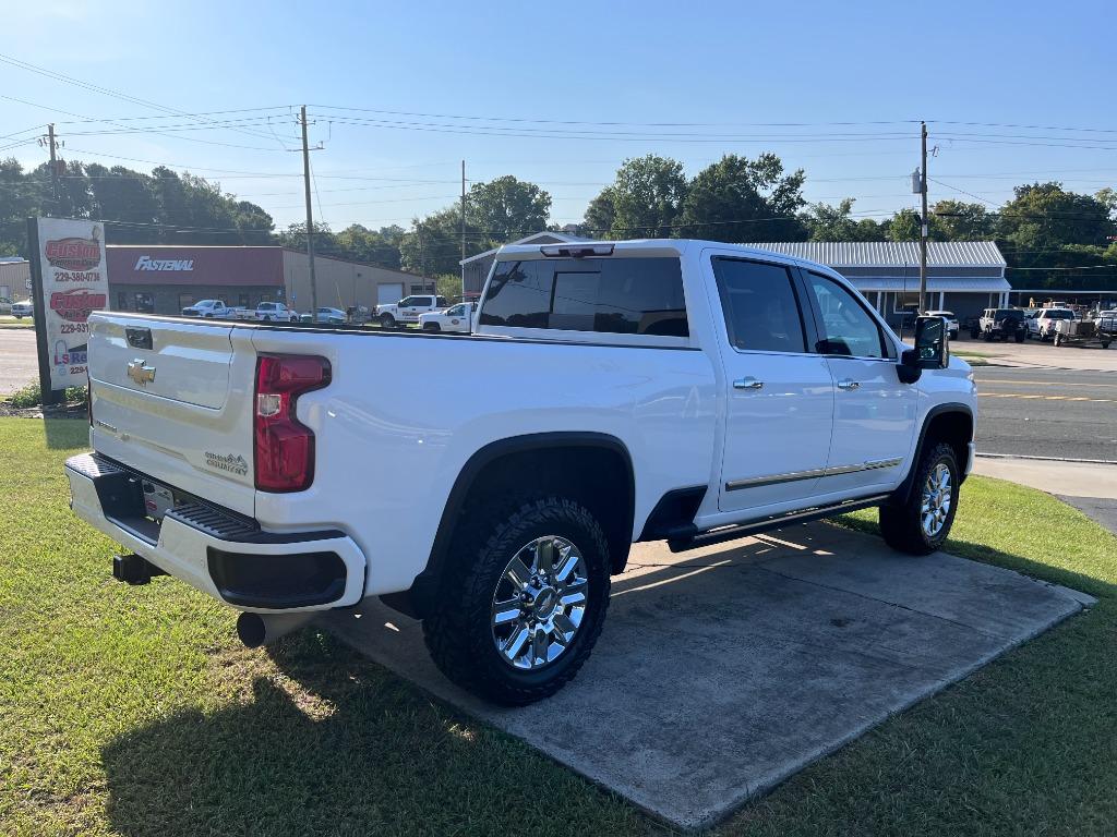 2024 Chevrolet Silverado Hd - $69,825
