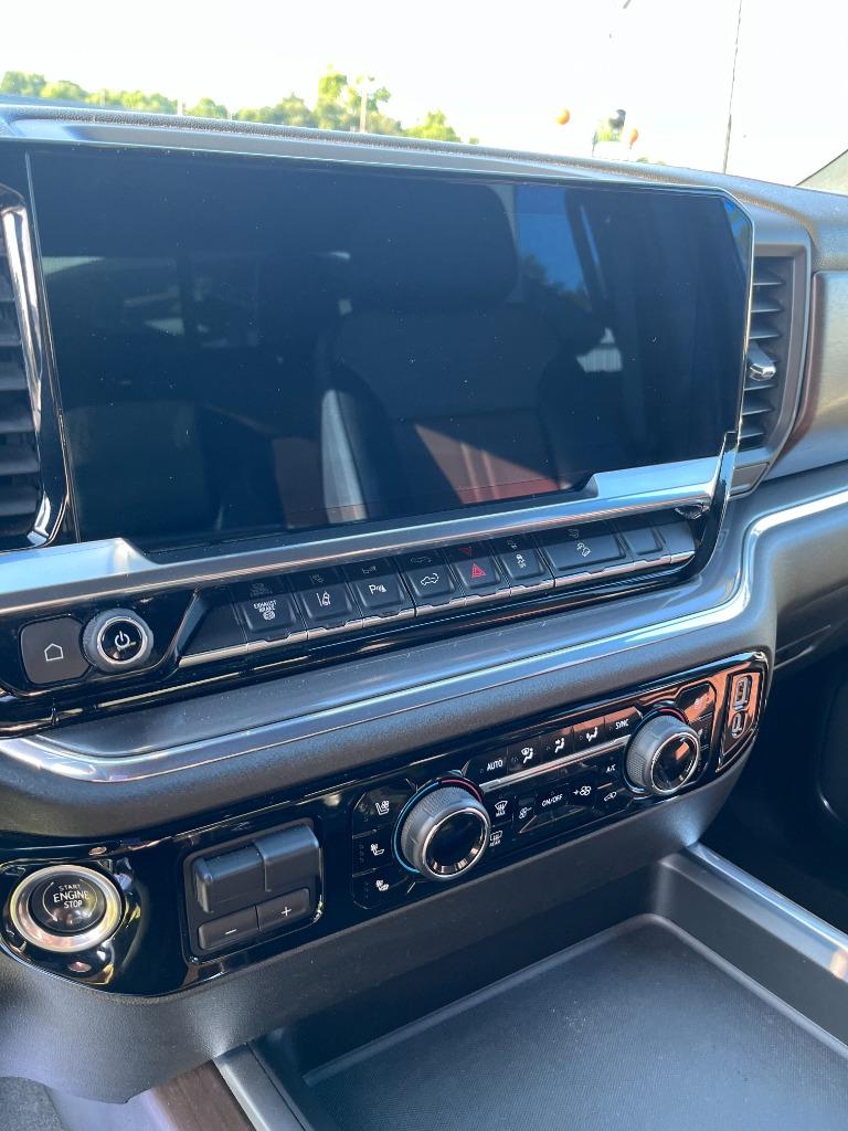 2024 Chevrolet Silverado Hd - $69,825