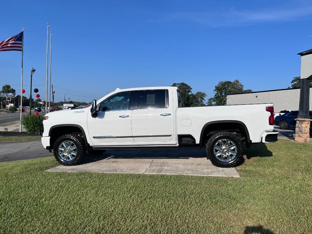 2024 Chevrolet Silverado Hd - $69,825