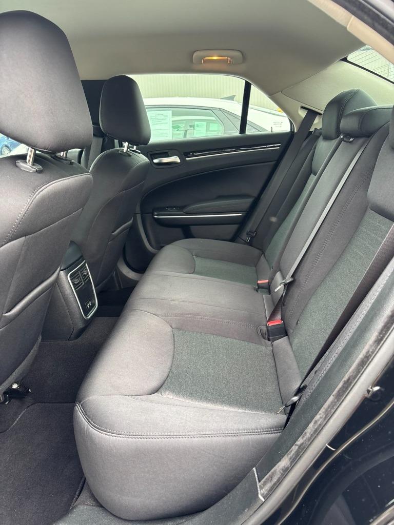 2023 Chrysler 300 - $20,950