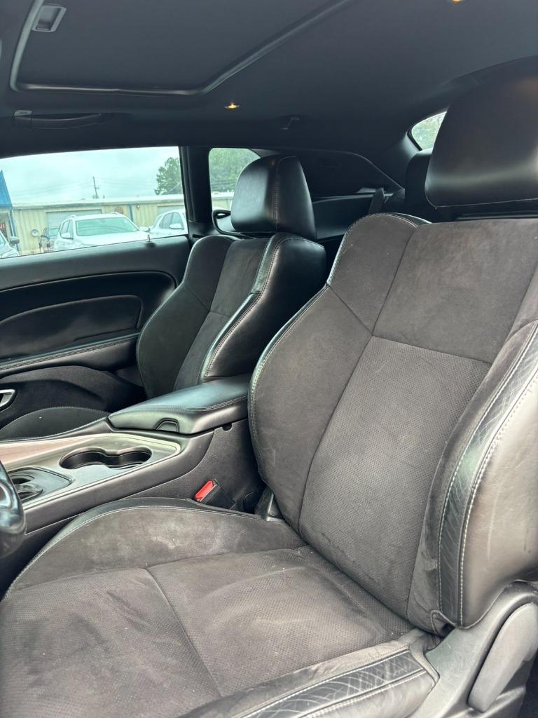 2019 Dodge Challenger - $18,300