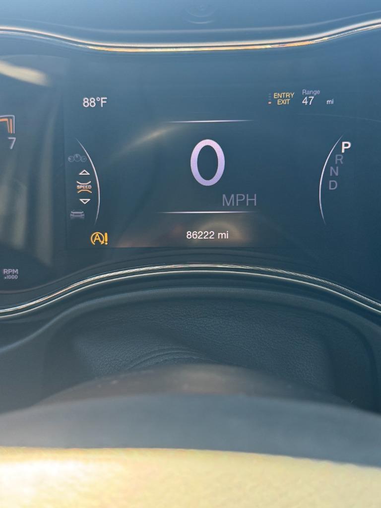 2020 Jeep Cherokee - $28,900