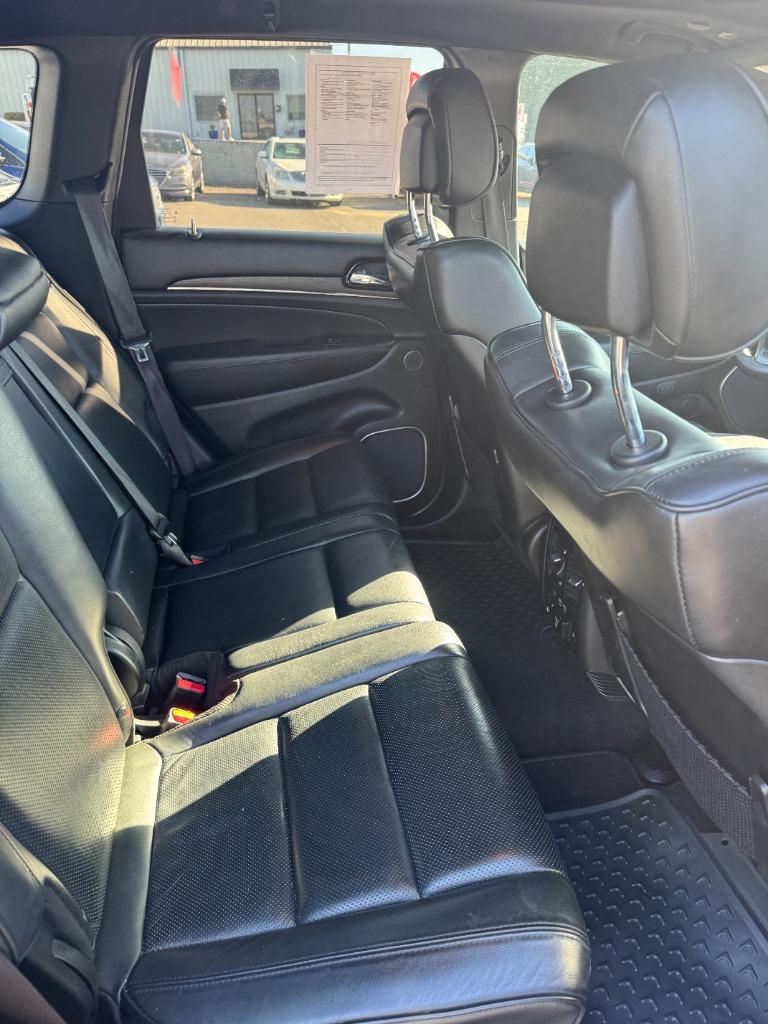 2020 Jeep Cherokee - $28,900