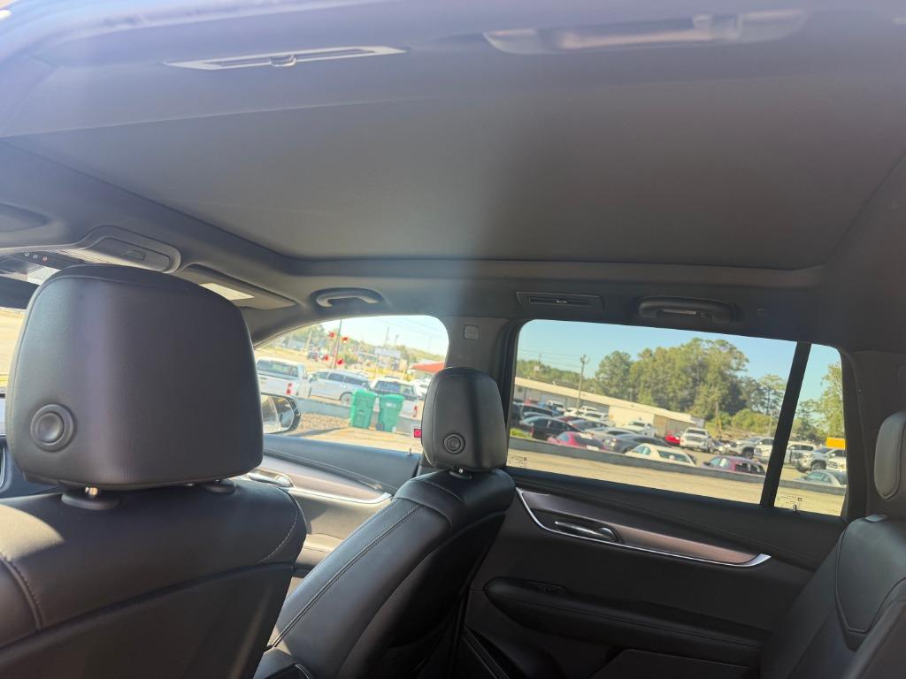 2023 Cadillac XT6 - $25,825
