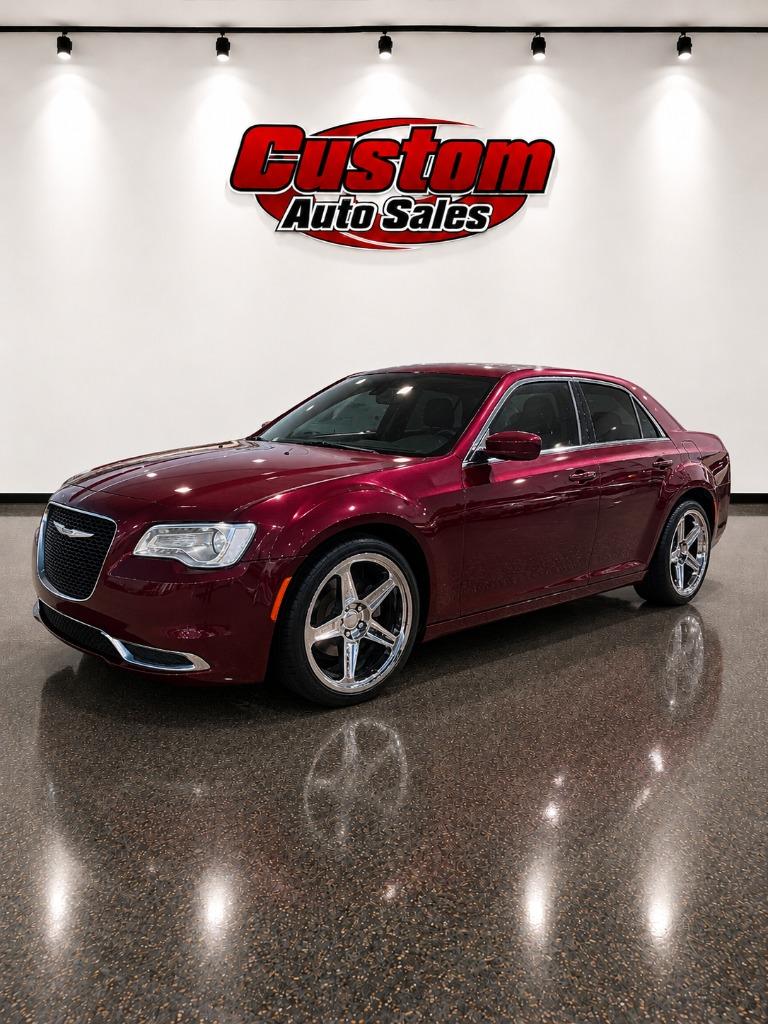 2016 Chrysler 300 - $13,075