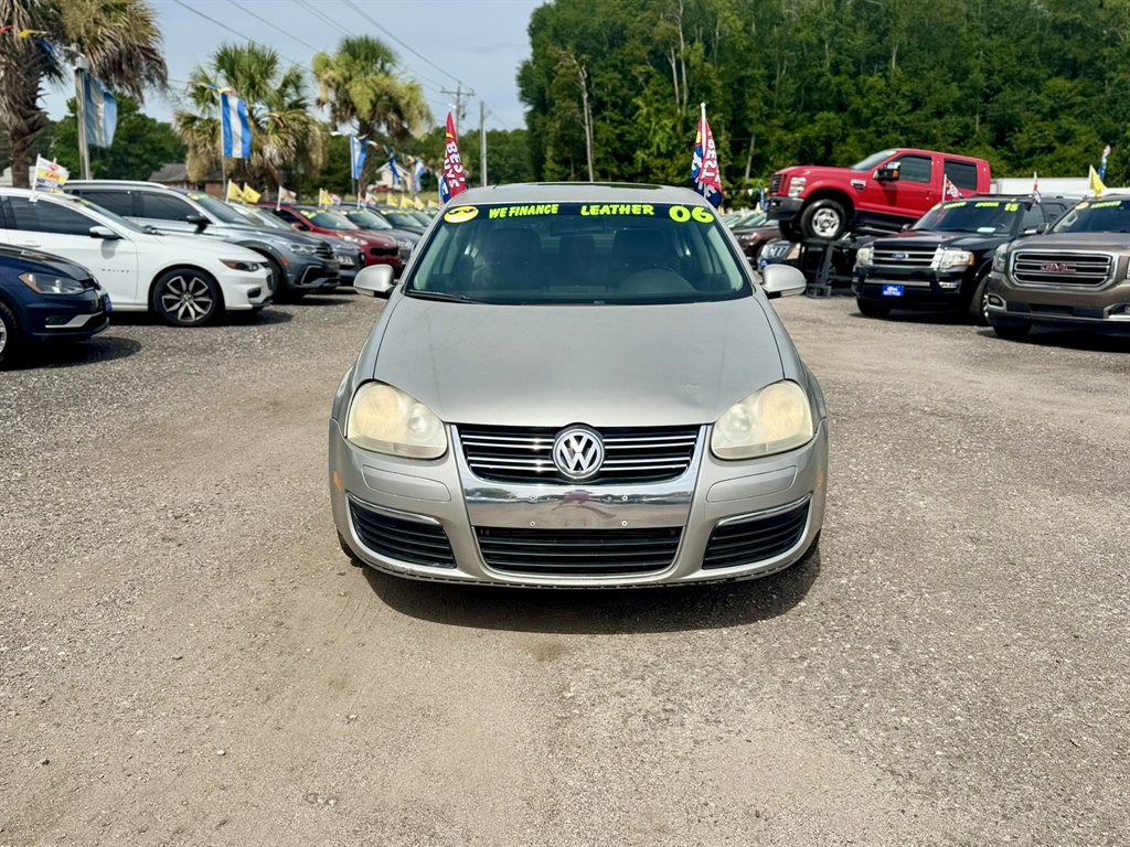 2006 Volkswagen Jetta - $8,880