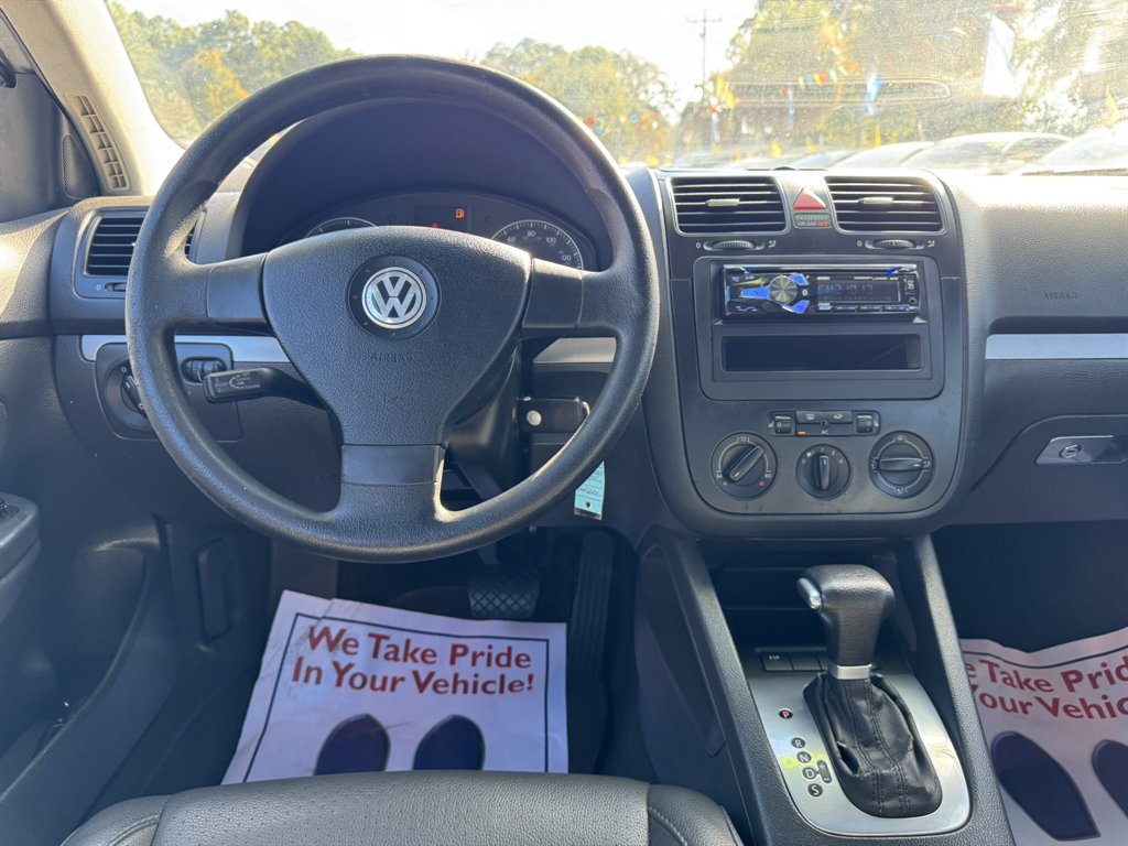 2006 Volkswagen Jetta - $8,880