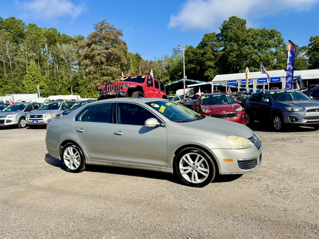 2006 Volkswagen Jetta - $8,880
