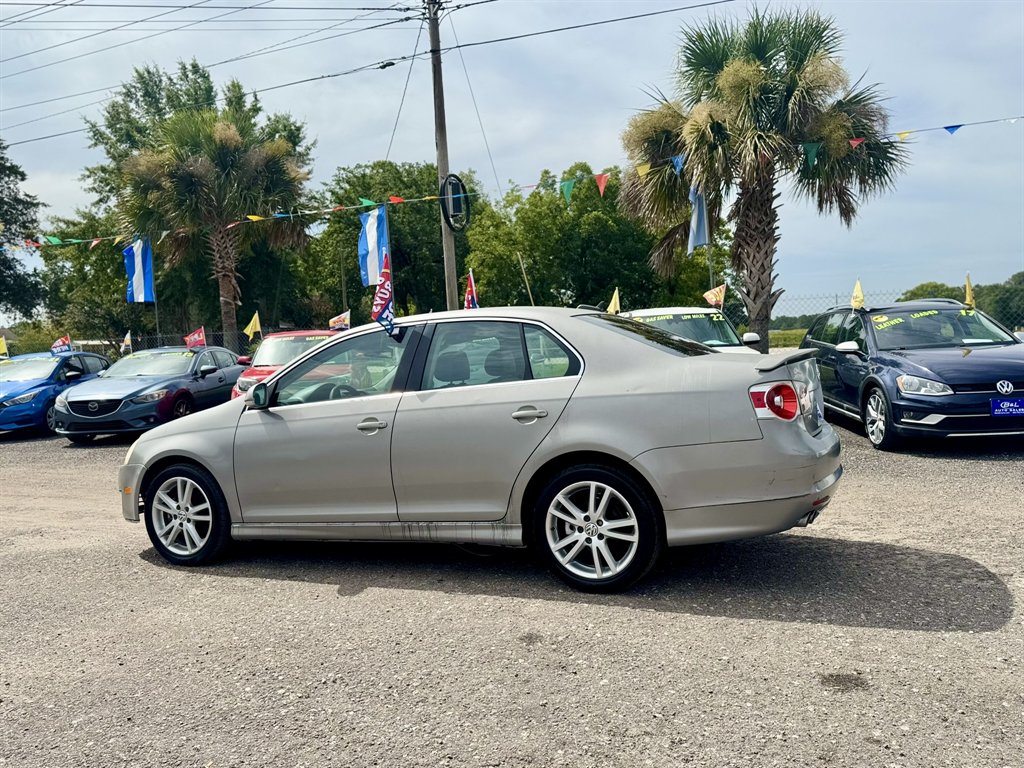 2006 Volkswagen Jetta - $8,880