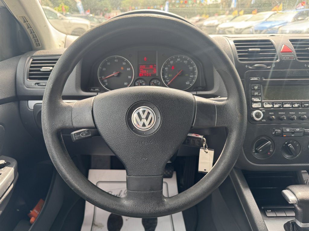2006 Volkswagen Jetta - $8,880