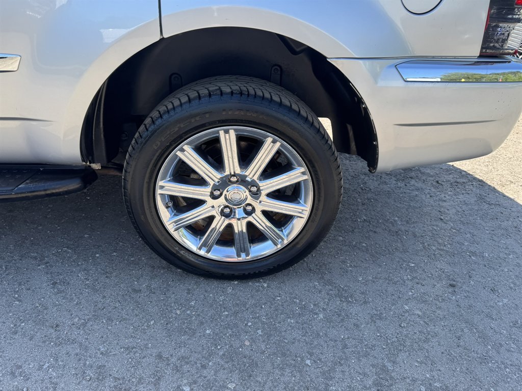 2007 Chrysler Aspen - $8,880