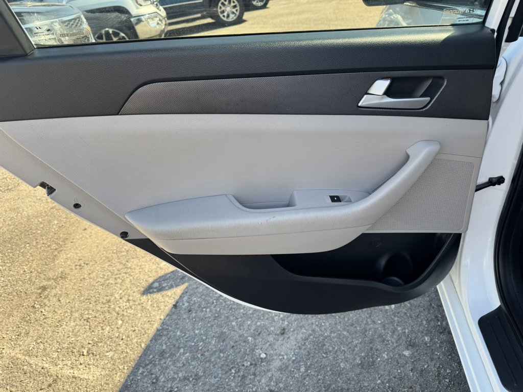 2016 Hyundai Sonata - $12,890